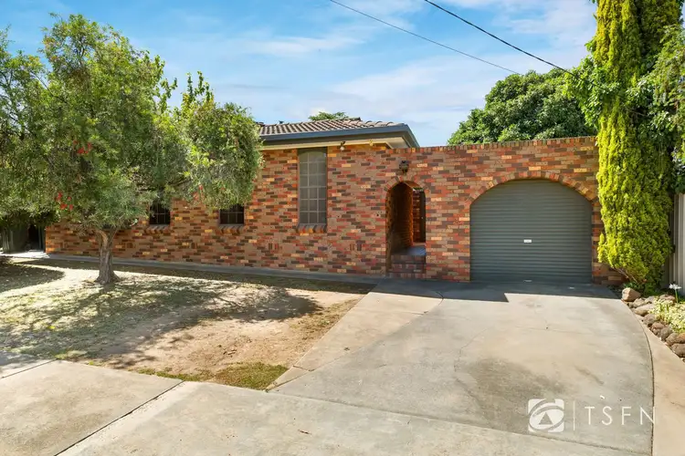 25 Desmond Street, Strathdale VIC 3550