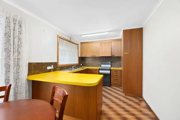 Fifth view of Homely unit listing, 8/11 Clift Court, Traralgon VIC 3844