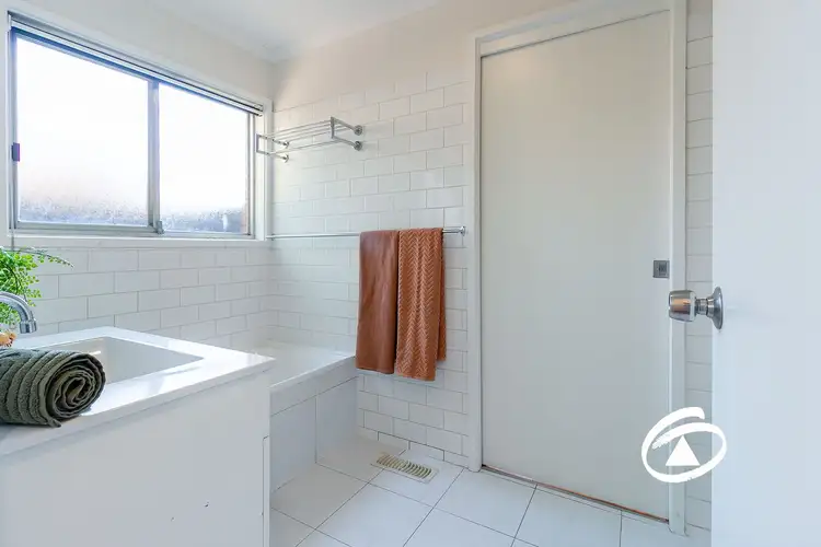 Fifth view of Homely house listing, 6 Castlecrag Close, Endeavour Hills VIC 3802