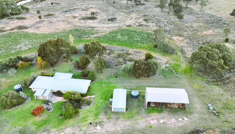 27 Schroders Road, Tenterfield NSW 2372