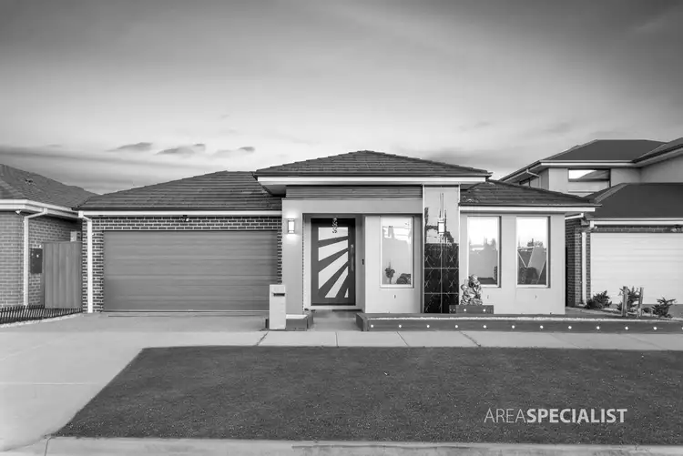 27 Marmalade Road, Manor Lakes VIC 3024