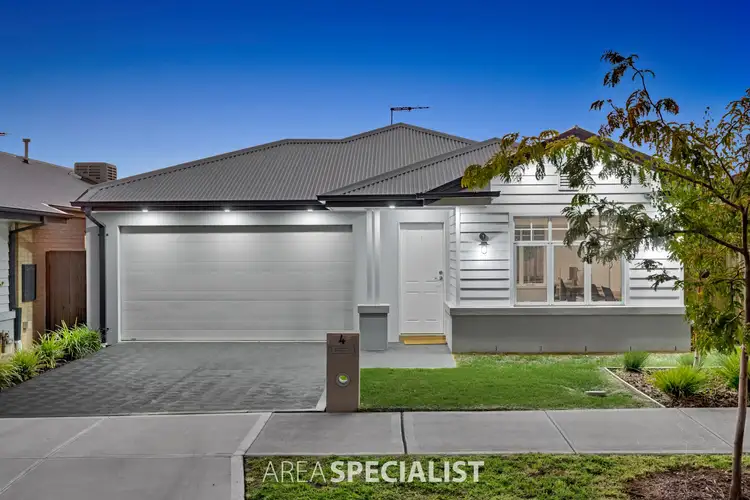 4 Hendrix Street, Cranbourne East VIC 3977
