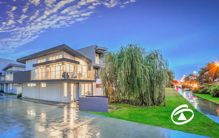 Second view of Homely townhouse listing, 2 Topal Drive, Officer VIC 3809