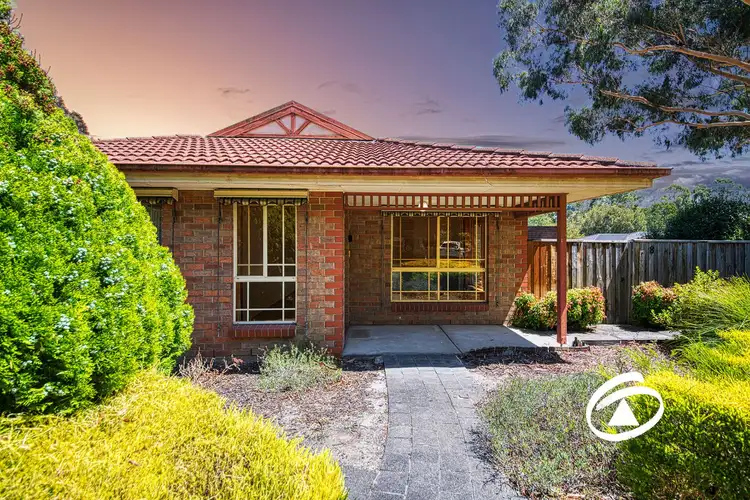 8 Tallara Square, Berwick VIC 3806