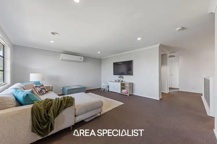 Fifth view of Homely house listing, 28 Tahoe Circuit, Pakenham VIC 3810