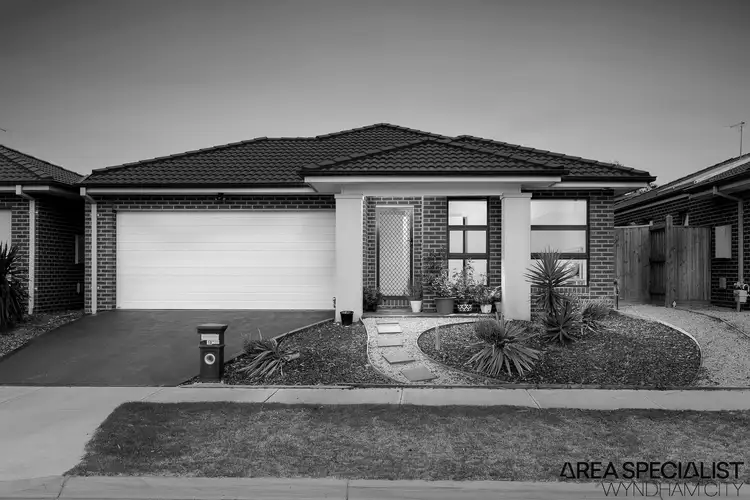18 Firefly Road, Point Cook VIC 3030