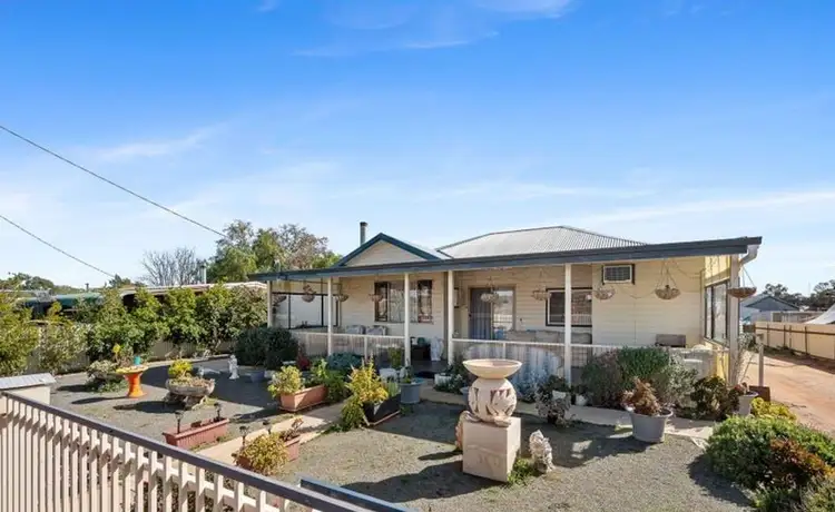 66 Woodward Street, Coolgardie WA 6429