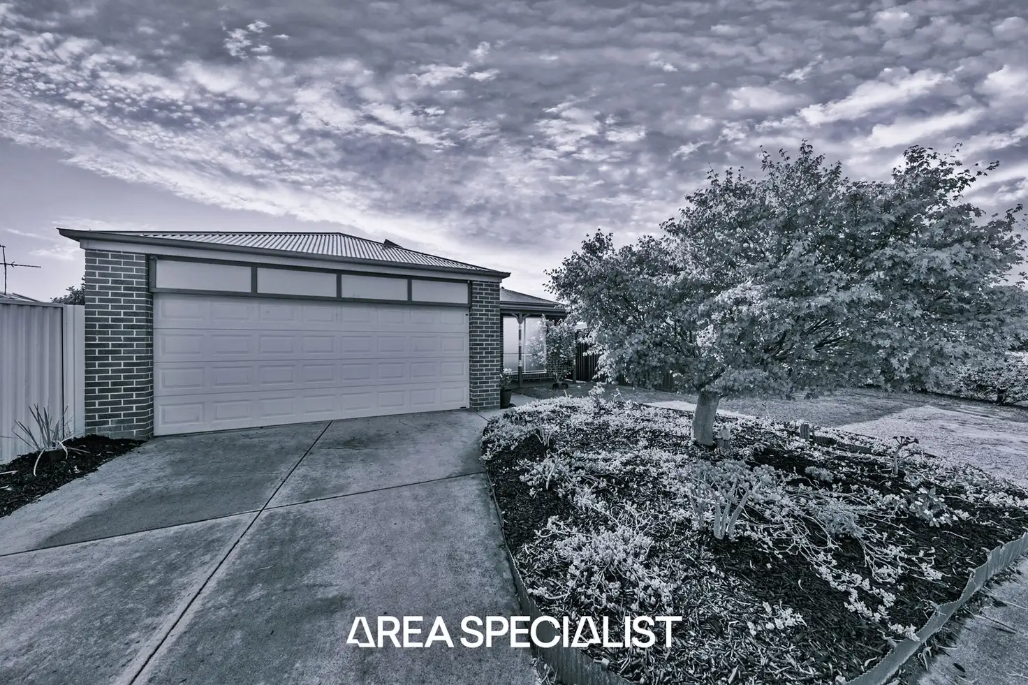 Main view of Homely house listing, 3 Iris Place, Pakenham VIC 3810