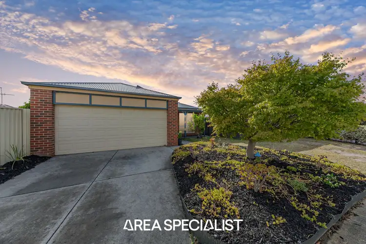 Second view of Homely house listing, 3 Iris Place, Pakenham VIC 3810