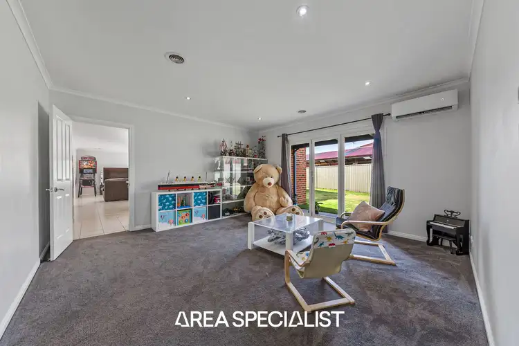 Fourth view of Homely house listing, 3 Iris Place, Pakenham VIC 3810