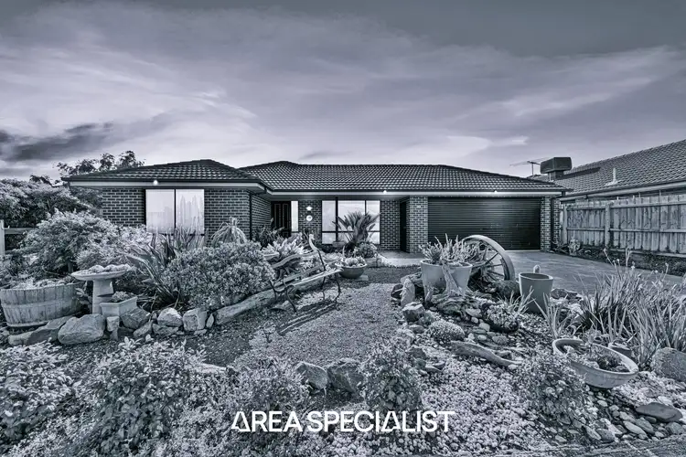 20 Camelia Way, Pakenham VIC 3810