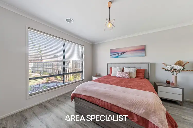 Fifth view of Homely house listing, 16 Lorikeet Court, Pakenham VIC 3810