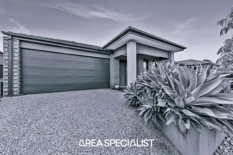 Main view of Homely house listing, 8 Fleuve Rise, Clyde North VIC 3978