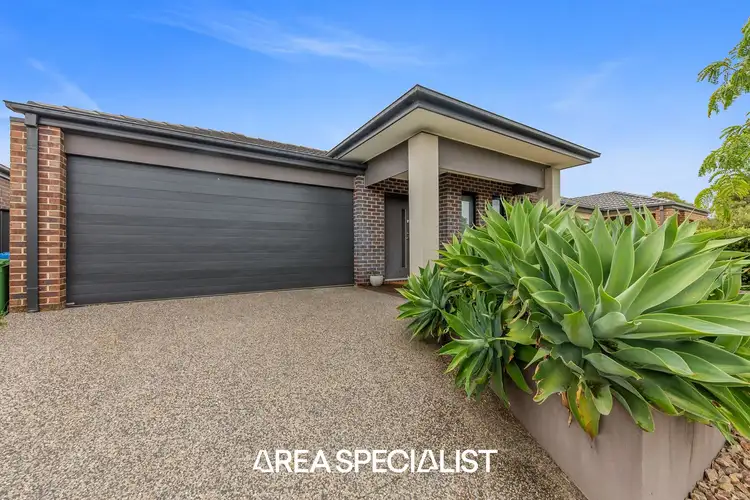 Second view of Homely house listing, 8 Fleuve Rise, Clyde North VIC 3978