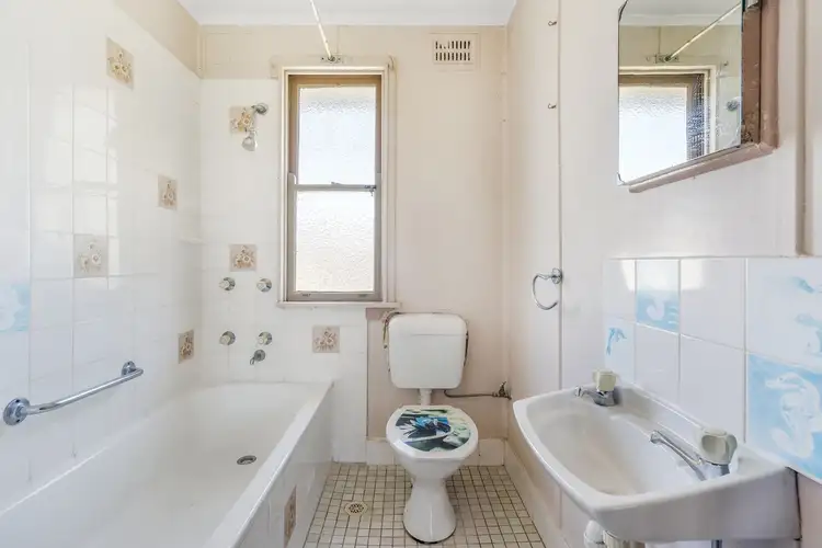Fifth view of Homely house listing, 4 Thomas Avenue, Lurnea NSW 2170