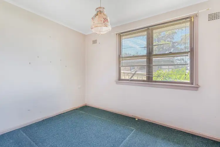 Sixth view of Homely house listing, 4 Thomas Avenue, Lurnea NSW 2170