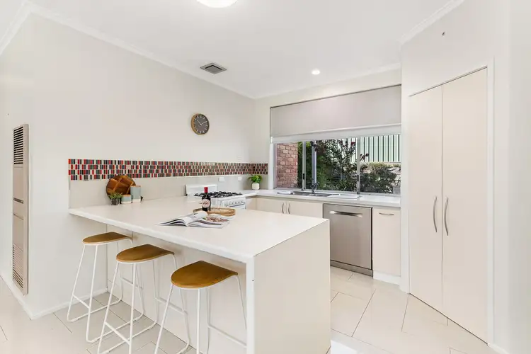 Third view of Homely house listing, 2/112 Harley Street, Strathdale VIC 3550