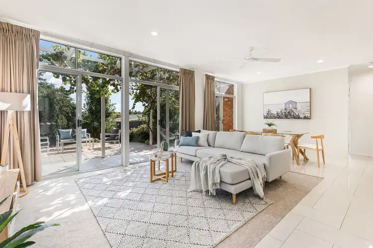 Sixth view of Homely house listing, 2/112 Harley Street, Strathdale VIC 3550