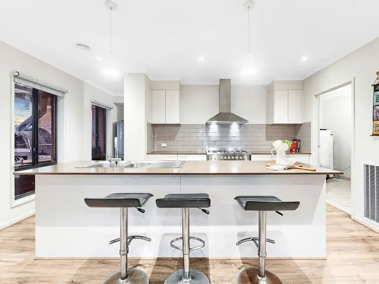 Sixth view of Homely house listing, 2 Ellen Way, Officer VIC 3809