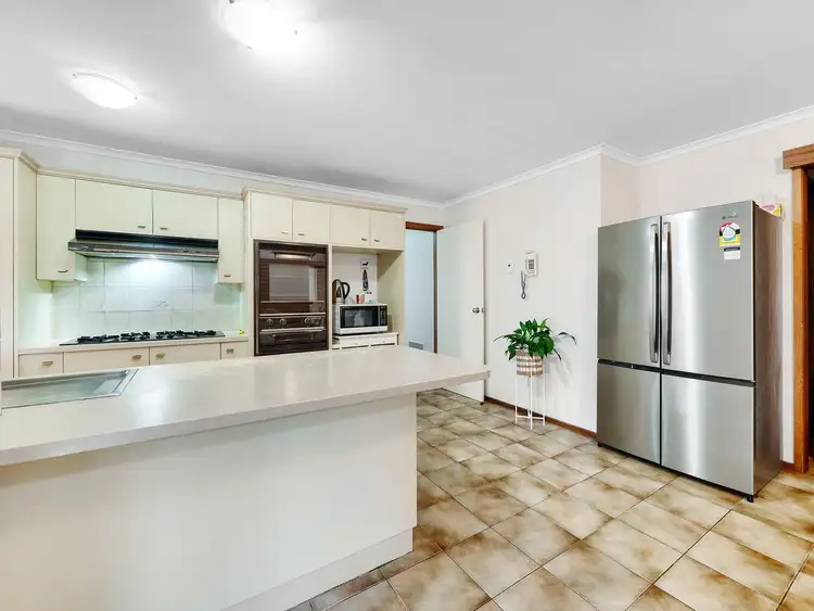 Seventh view of Homely house listing, 15 Reema Boulevard, Endeavour Hills VIC 3802
