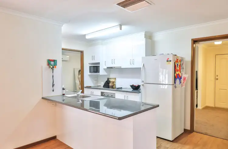 Seventh view of Homely house listing, 4 Tanduanat Court, Mildura VIC 3500