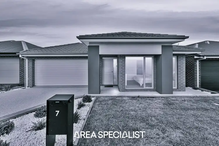 7 Lucid Crescent, Clyde VIC 3978