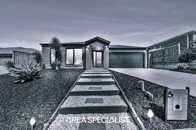 Main view of Homely house listing, 5 Mountford Rise, Pakenham VIC 3810