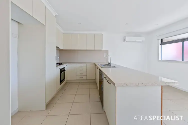 9/55B Oakwood Road