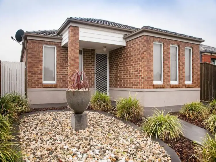 9 Pagoda Place, Cranbourne VIC 3977