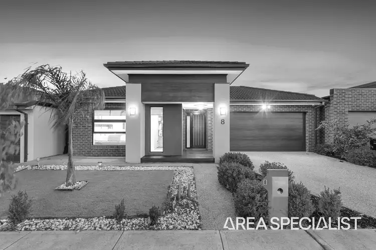 8 Rachel Way, Thornhill Park VIC 3335