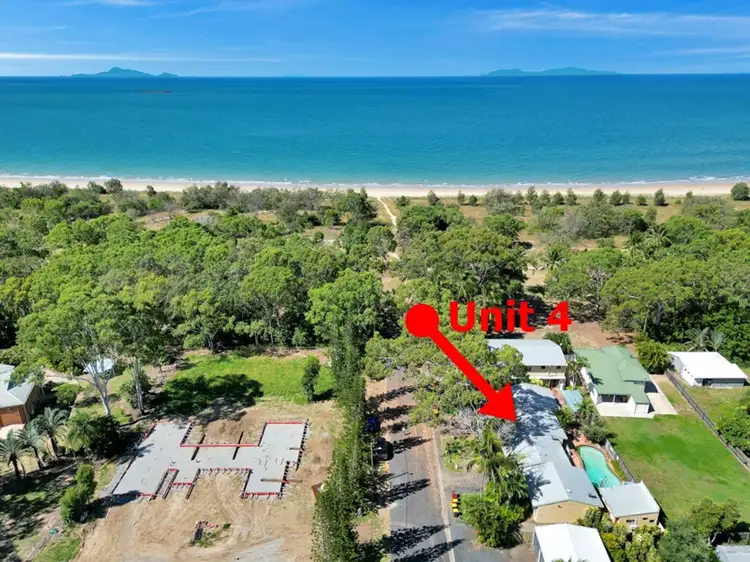 4/4 Symons Avenue, Bucasia QLD 4750
