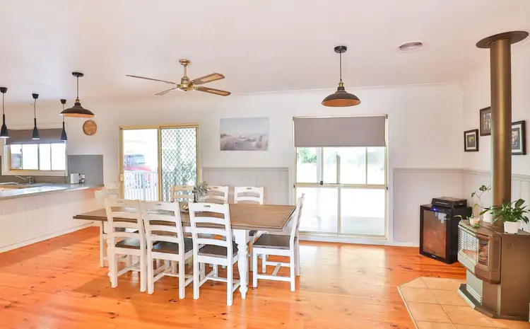 Second view of Homely house listing, 3 Sheridan Close, Red Cliffs VIC 3496