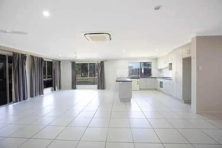 Sixth view of Homely house listing, 2 Springcliffe Drive, Seaforth QLD 4741