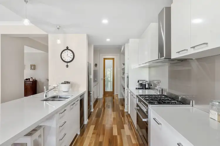 Fifth view of Homely house listing, 18 Hallmark Court, Mount Barker SA 5251
