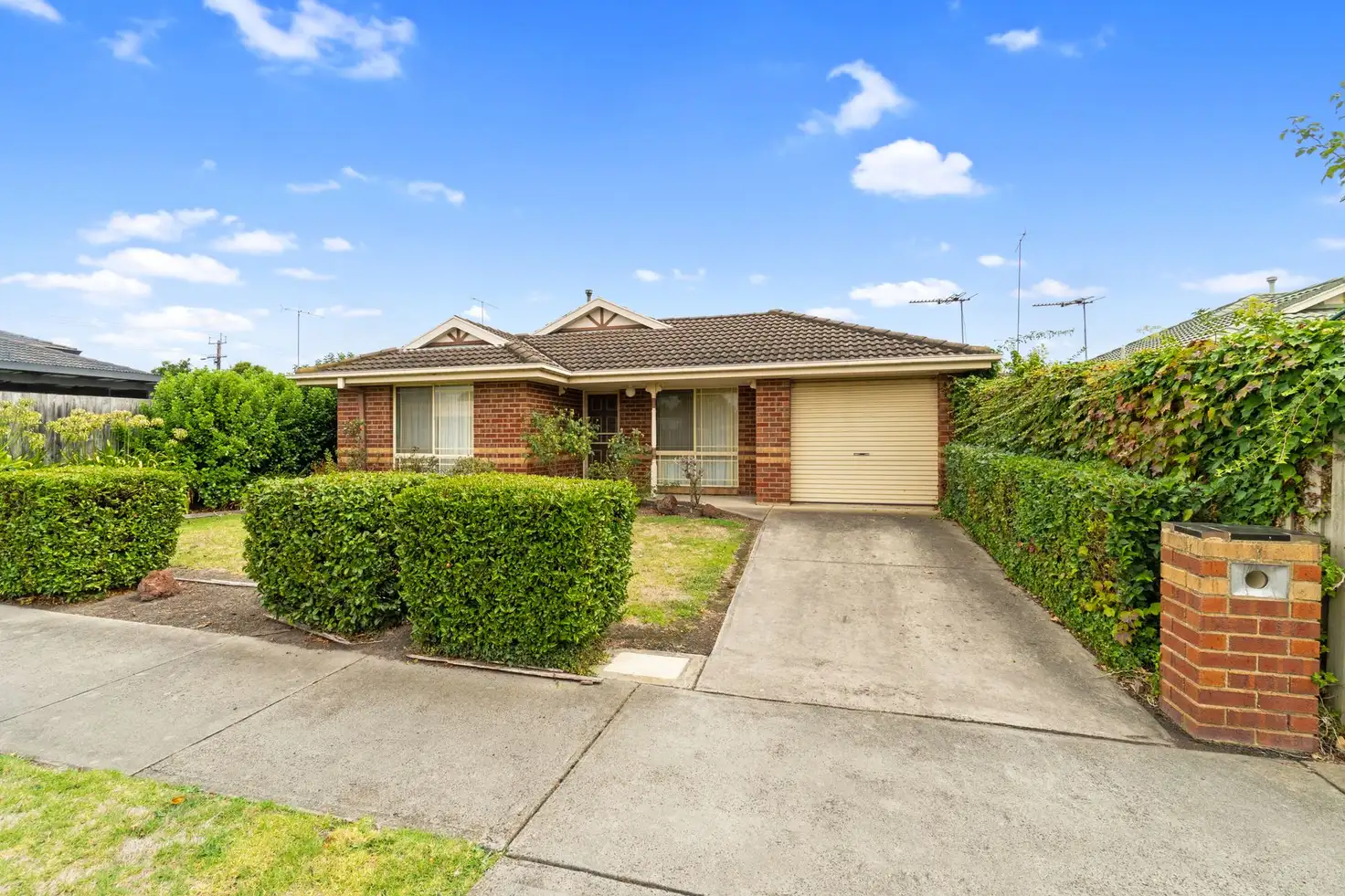 Main view of Homely townhouse listing, 1B Christensen Close, Traralgon VIC 3844