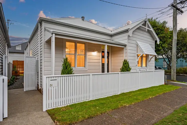 51 Lindsay Street, Hamilton NSW 2303