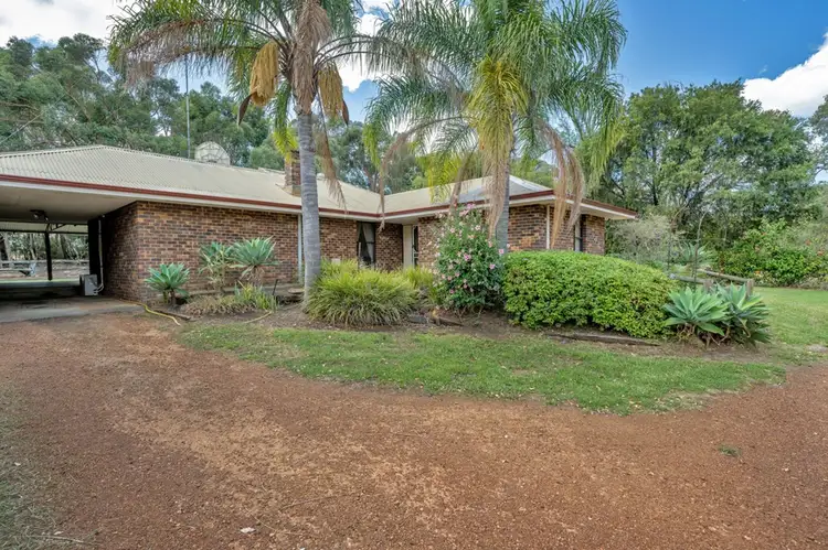 105 Paterson Road, Waroona WA 6215