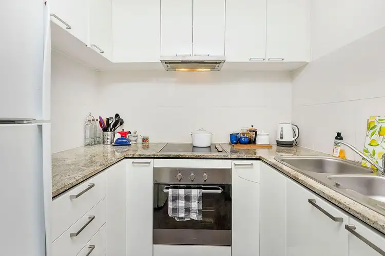 Fifth view of Homely apartment listing, 3/124 Mounts Bay Road, Perth WA 6000