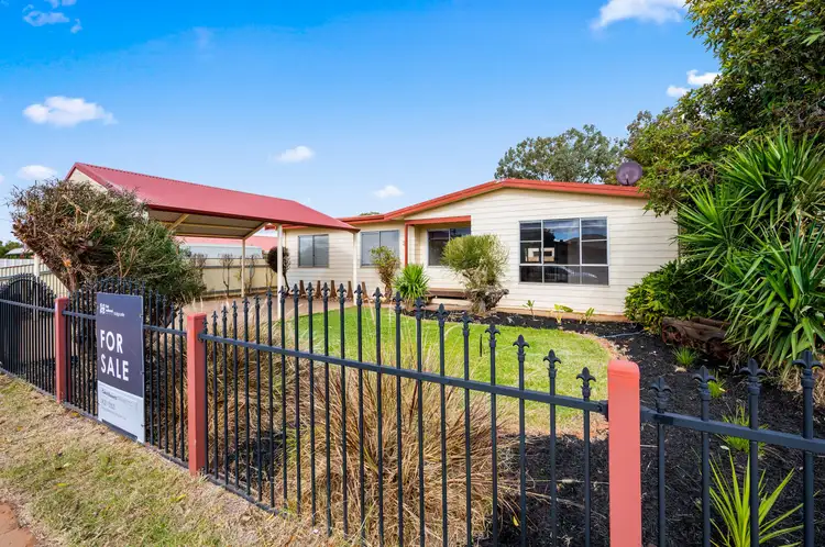 37 Hawkins Street