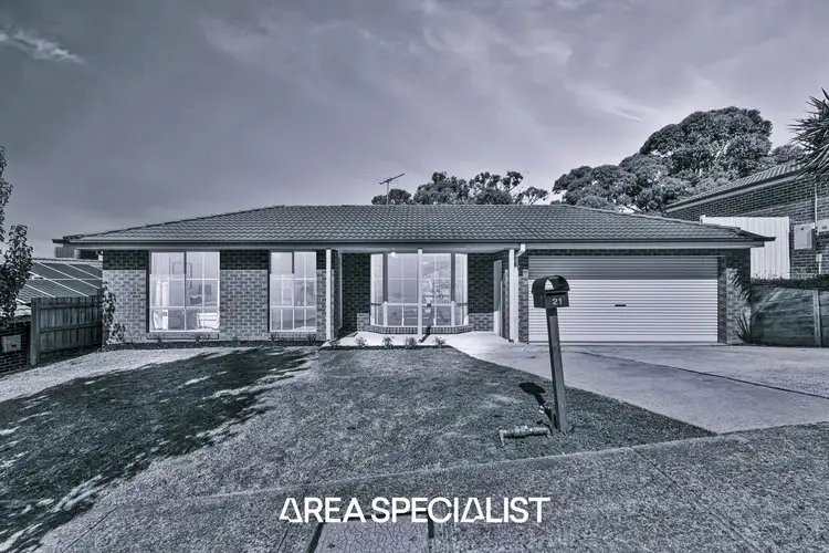 21 Ash Crescent, Pakenham VIC 3810