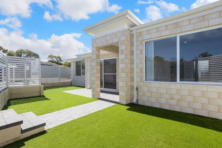 A/10 Delaware Place, Kallaroo WA 6025