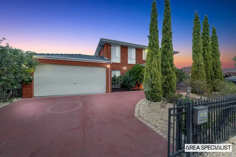 7 Macklin Way, Caroline Springs VIC 3023