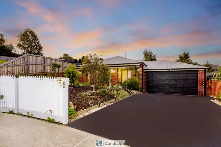 Second view of Homely house listing, 5 Kristan Court, Drouin VIC 3818