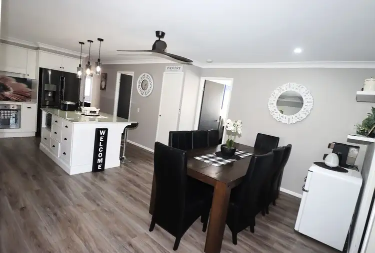 Sixth view of Homely house listing, 5 Genoa Court, Point Vernon QLD 4655