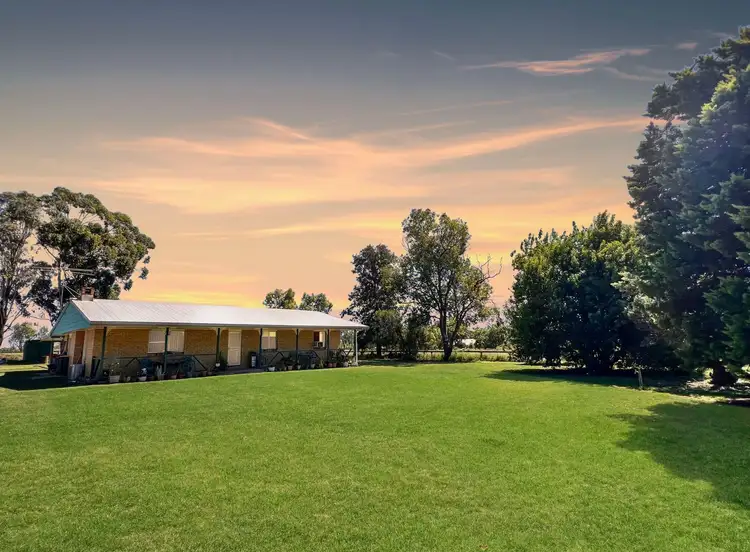 313 Dawson Gate Road, Chinchilla QLD 4413