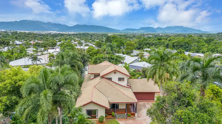 2 Rockton Place, Mooroobool QLD 4870