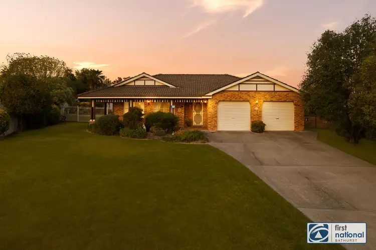 7 Wray Place, Windradyne NSW 2795