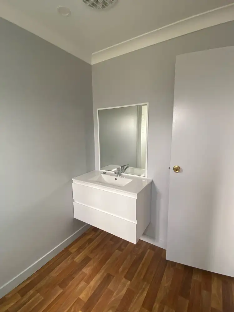 Fifth view of Homely unit listing, Unit 2/319 Rockonia Road, Koongal QLD 4701
