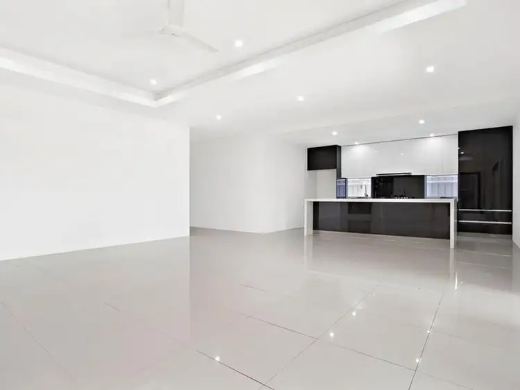 19 Bajamalu Drive
