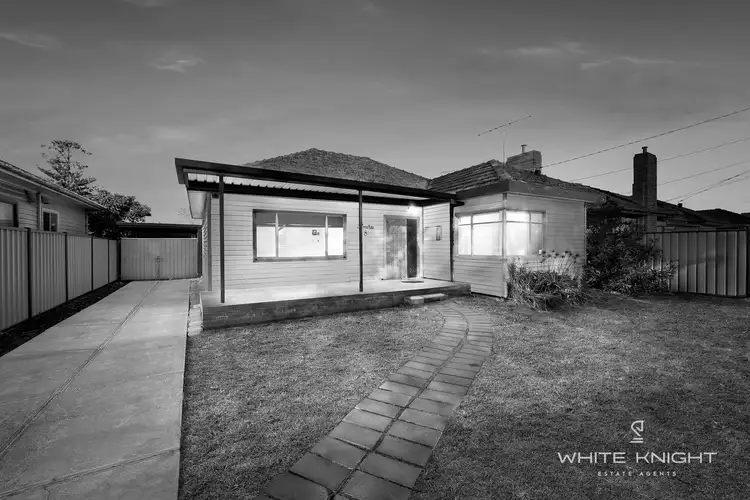 8 Beaver Street, St Albans VIC 3021